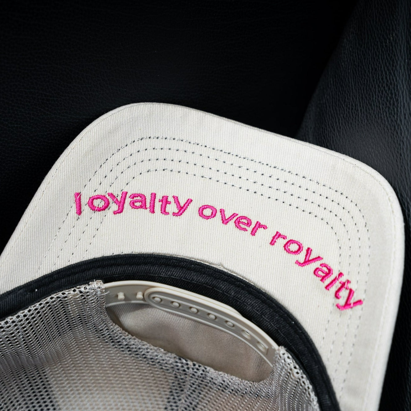 Wraptors Mafia Beige & Pink Trucker